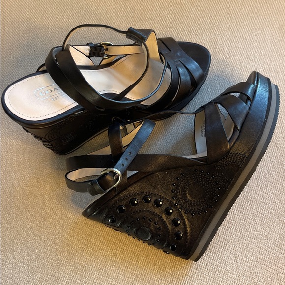 COACH Catalina Black Leather Wedge Sandals | NEW | Size 8 - Picture 2 of 11
